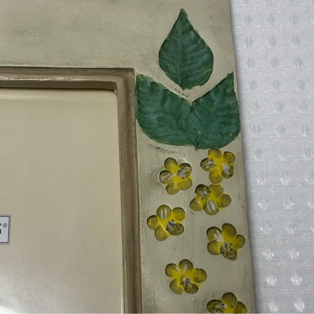 Vintage Burnes Photo Frame 3D Yellow Flowers Green Leaves 5